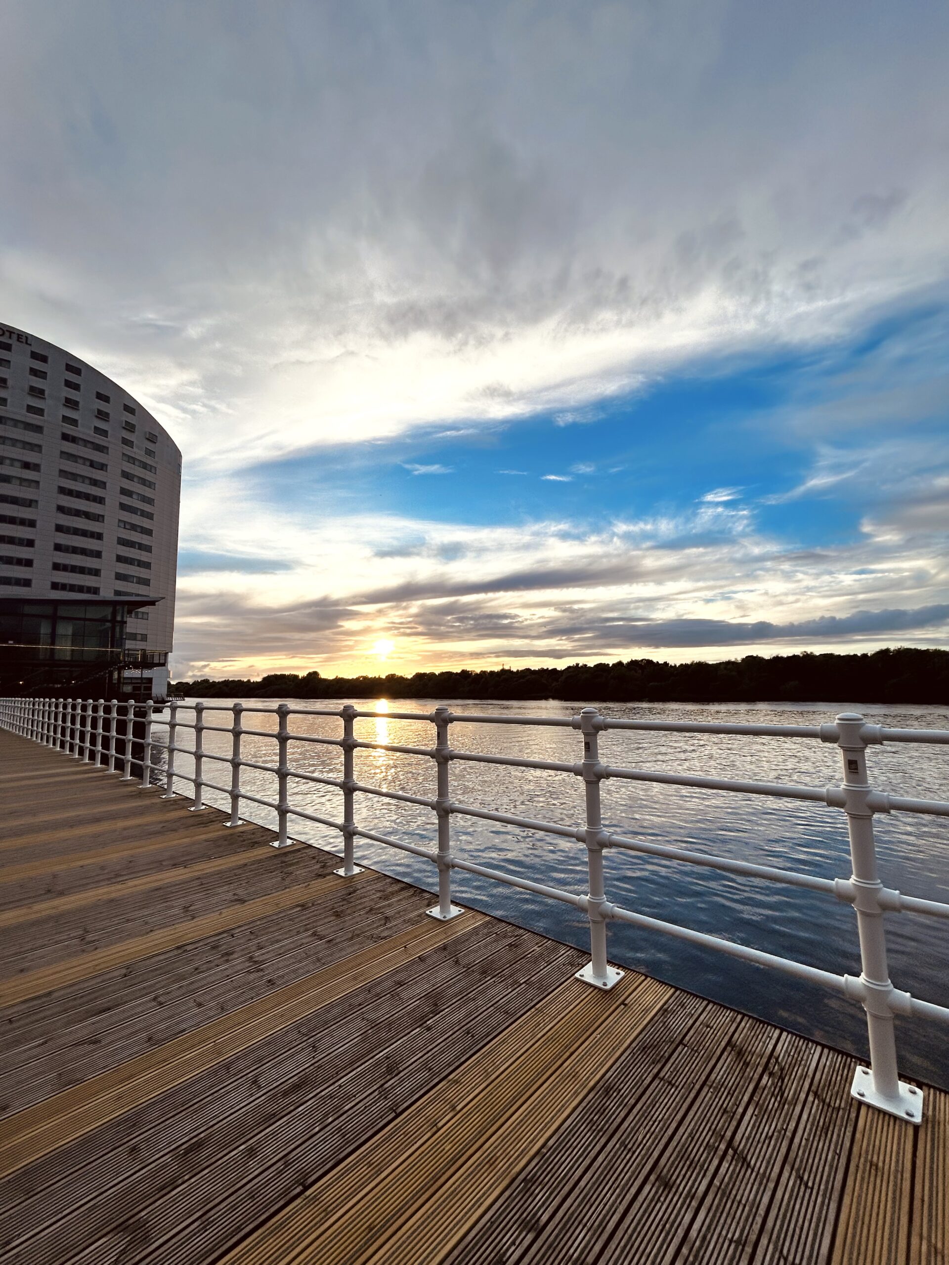 Pôr do sol no Rio Shannon, Limerick