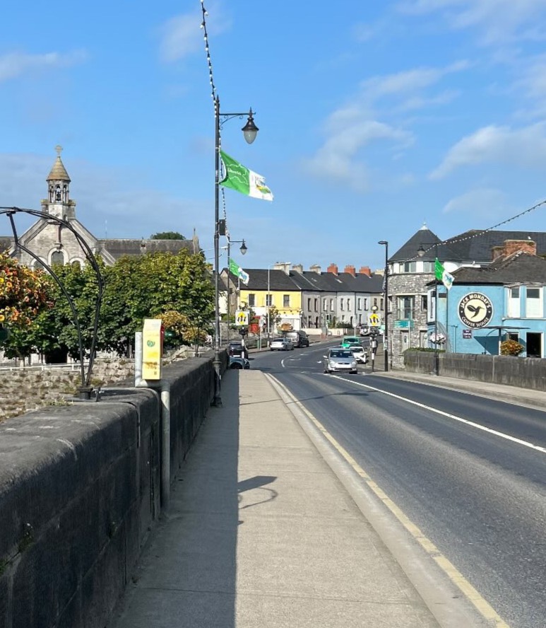 Ponte histórica de Limerick sobre o Rio Shannon